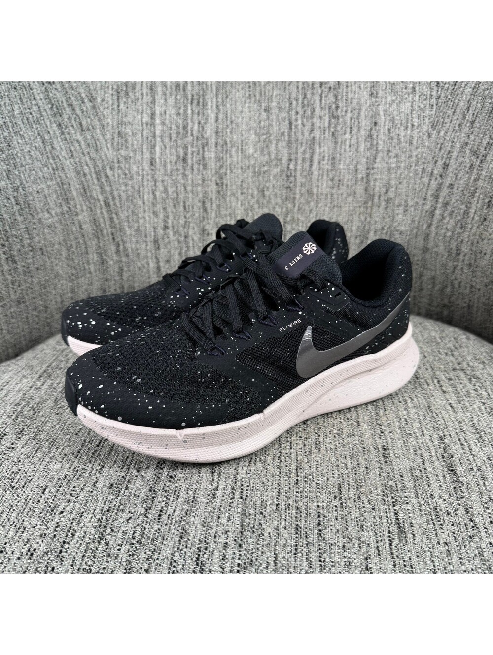Nike Run Swift 3 Womens Size 8 Black Metallic Rose Gold Pink Running Shoes Low